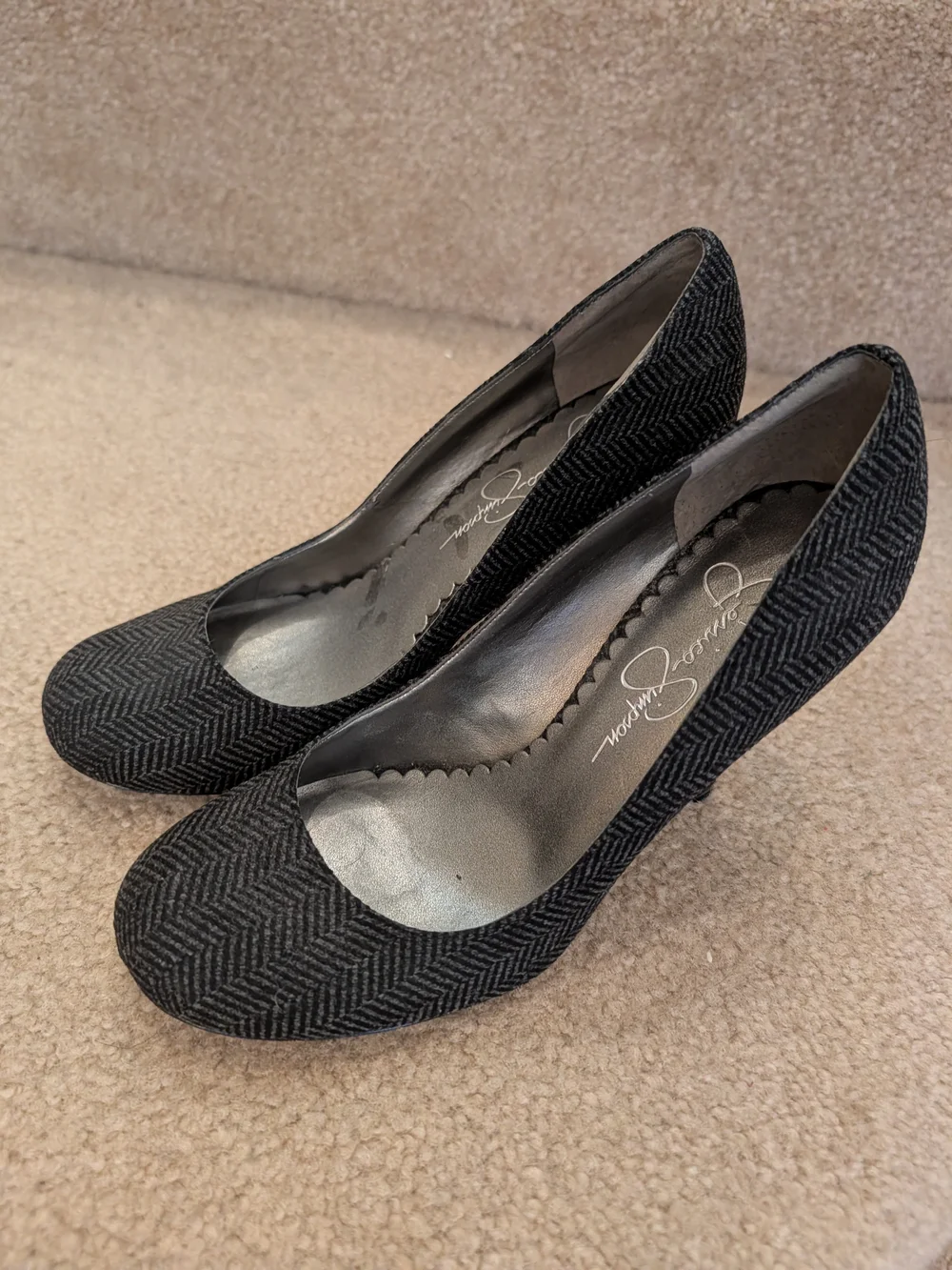 Jessica Simpson Black Herringbone Round-Toe Heels